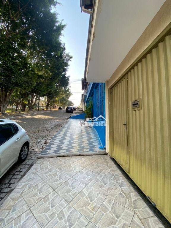 Casa à venda com 2 quartos, 105m² - Foto 3