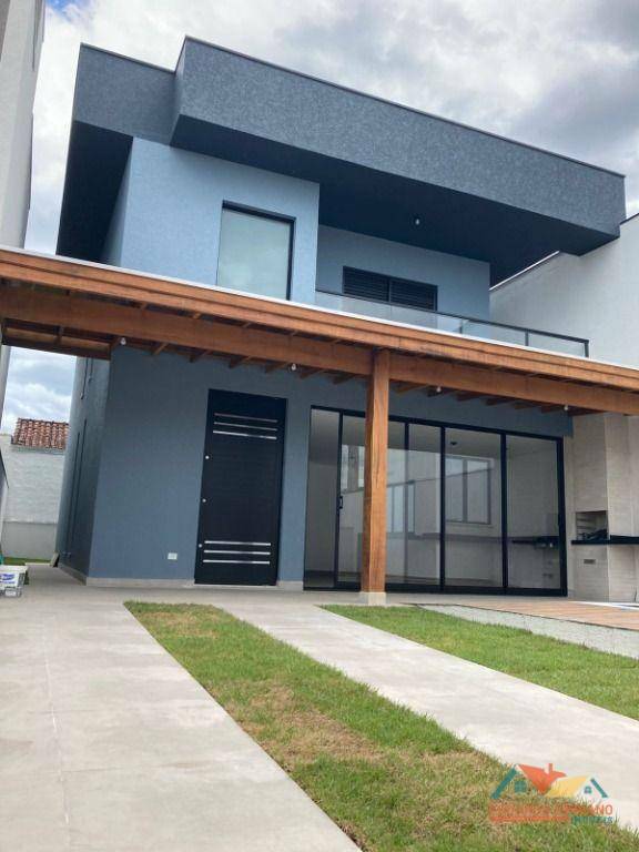 Sobrado à venda com 4 quartos, 180m² - Foto 1