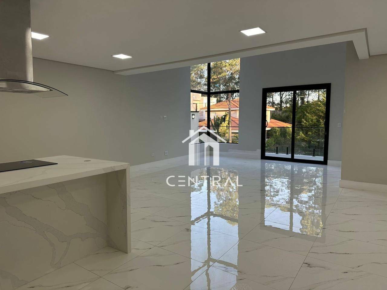 Casa à venda com 3 quartos, 382m² - Foto 30