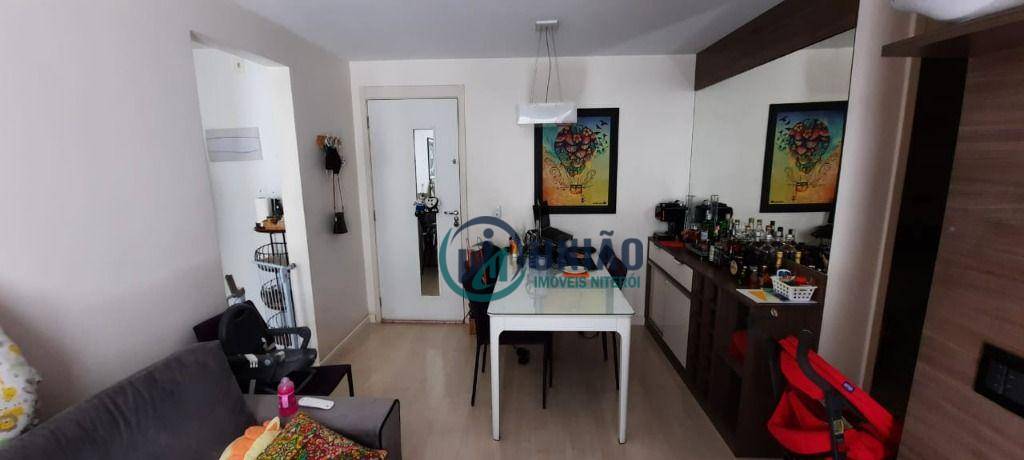 Apartamento à venda com 2 quartos, 59m² - Foto 4