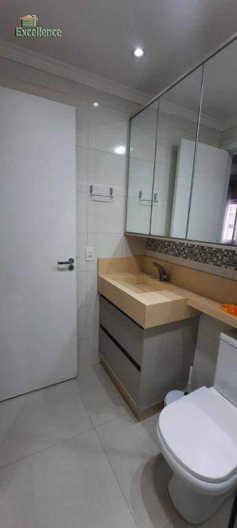 Apartamento à venda com 3 quartos, 70m² - Foto 17