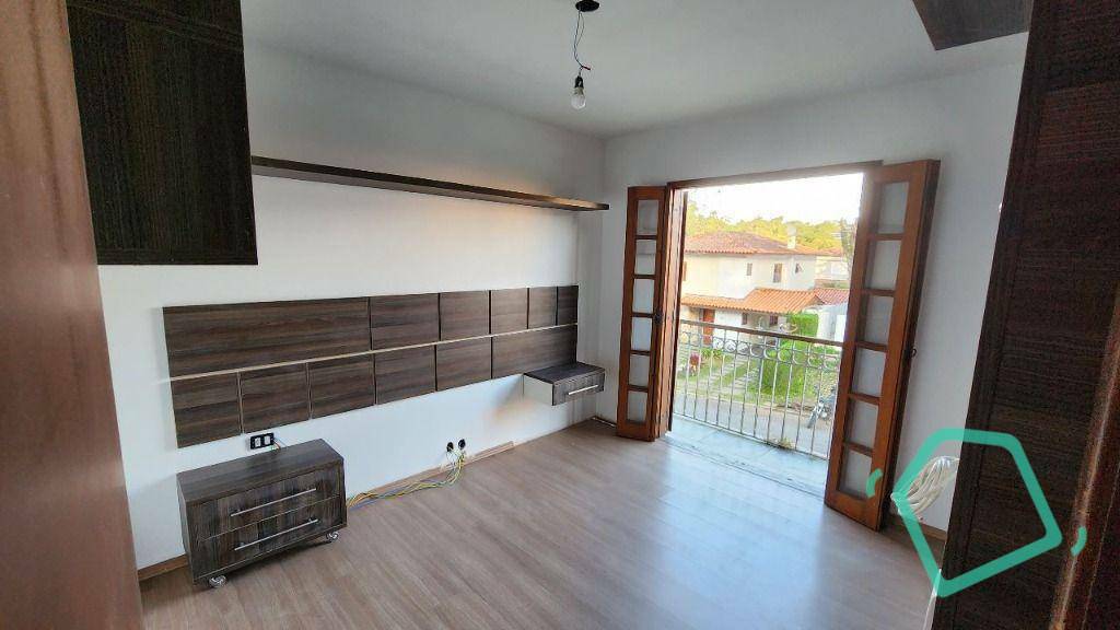 Casa de Condomínio à venda com 3 quartos, 230m² - Foto 12