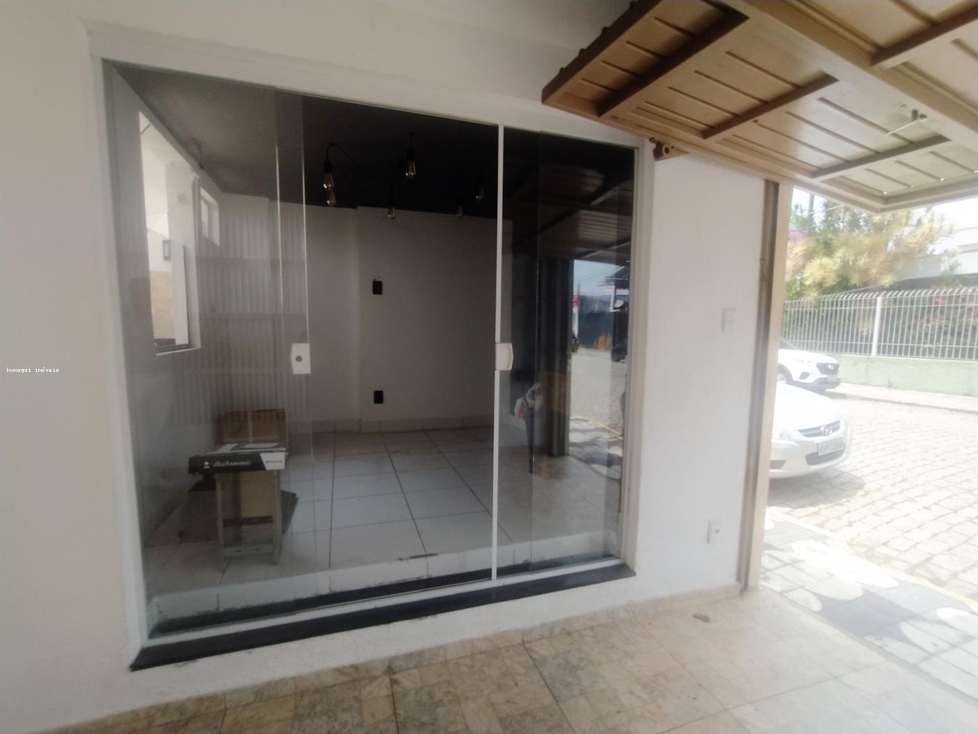 Prédio Inteiro para alugar com 3 quartos, 270m² - Foto 4