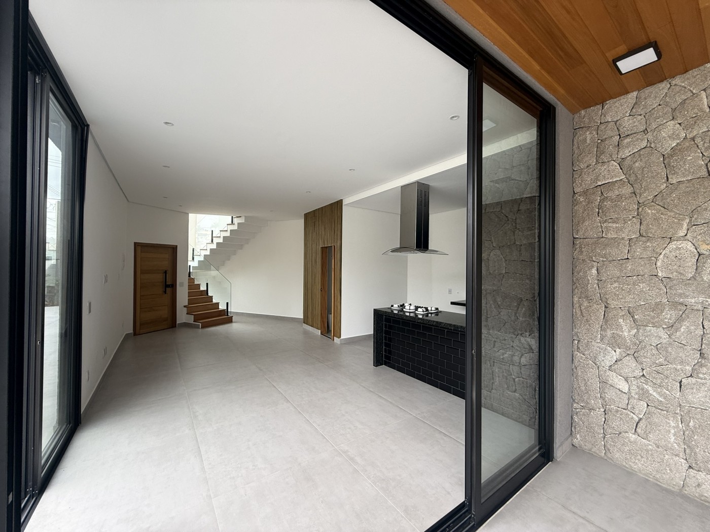 Casa à venda com 3 quartos, 178m² - Foto 17