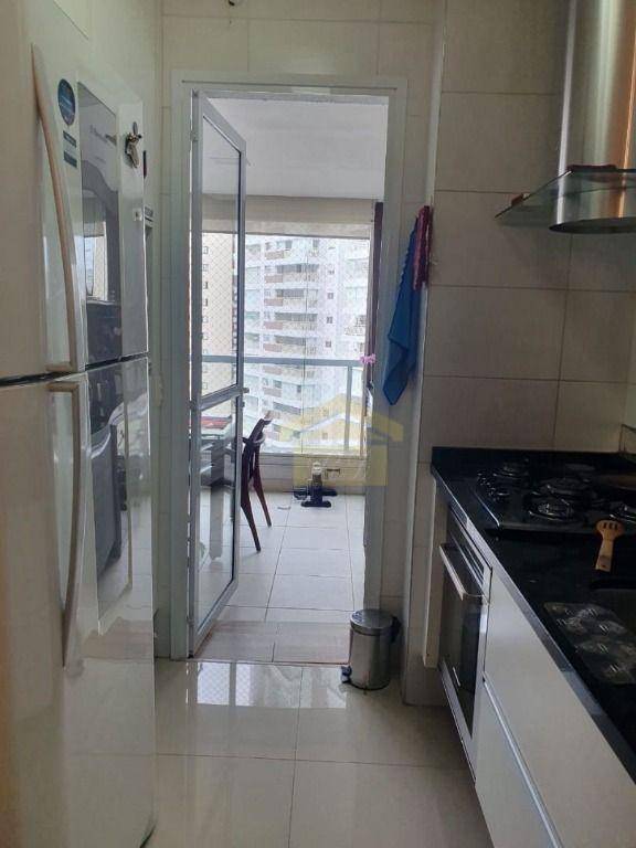 Apartamento à venda com 3 quartos, 140m² - Foto 14