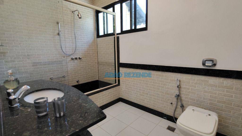 Casa de Condomínio à venda com 5 quartos, 460m² - Foto 55