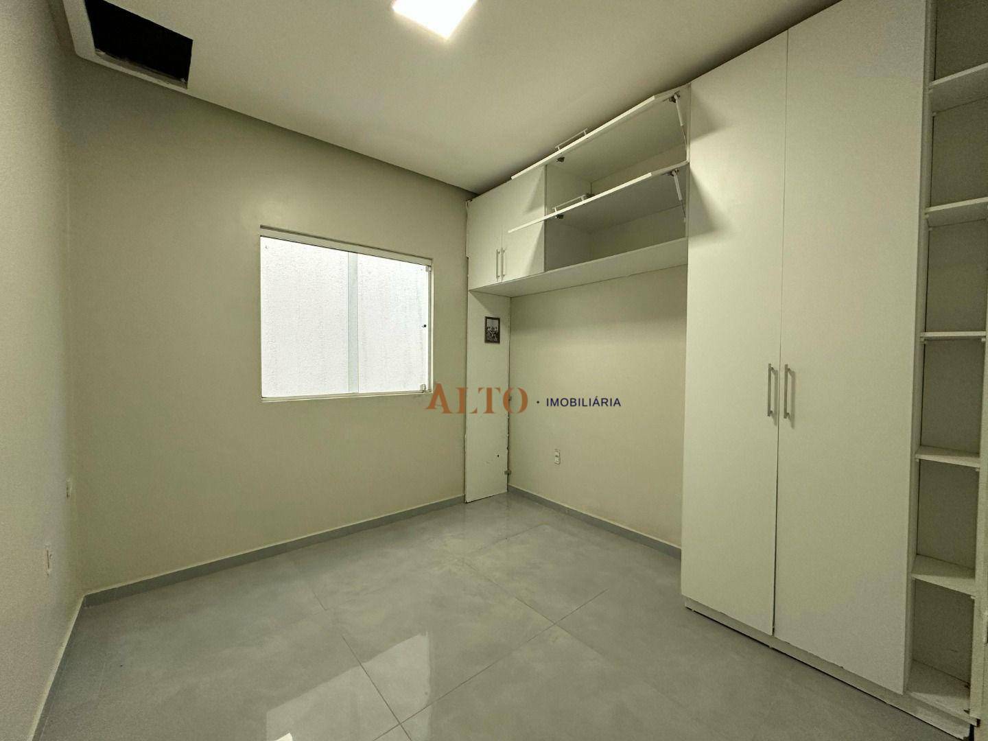 Casa à venda com 3 quartos, 300M2 - Foto 7