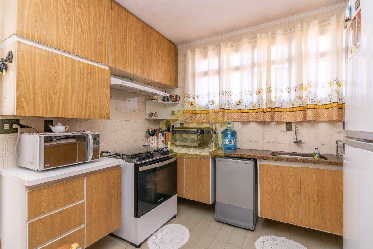 Casa à venda com 3 quartos, 204m² - Foto 8
