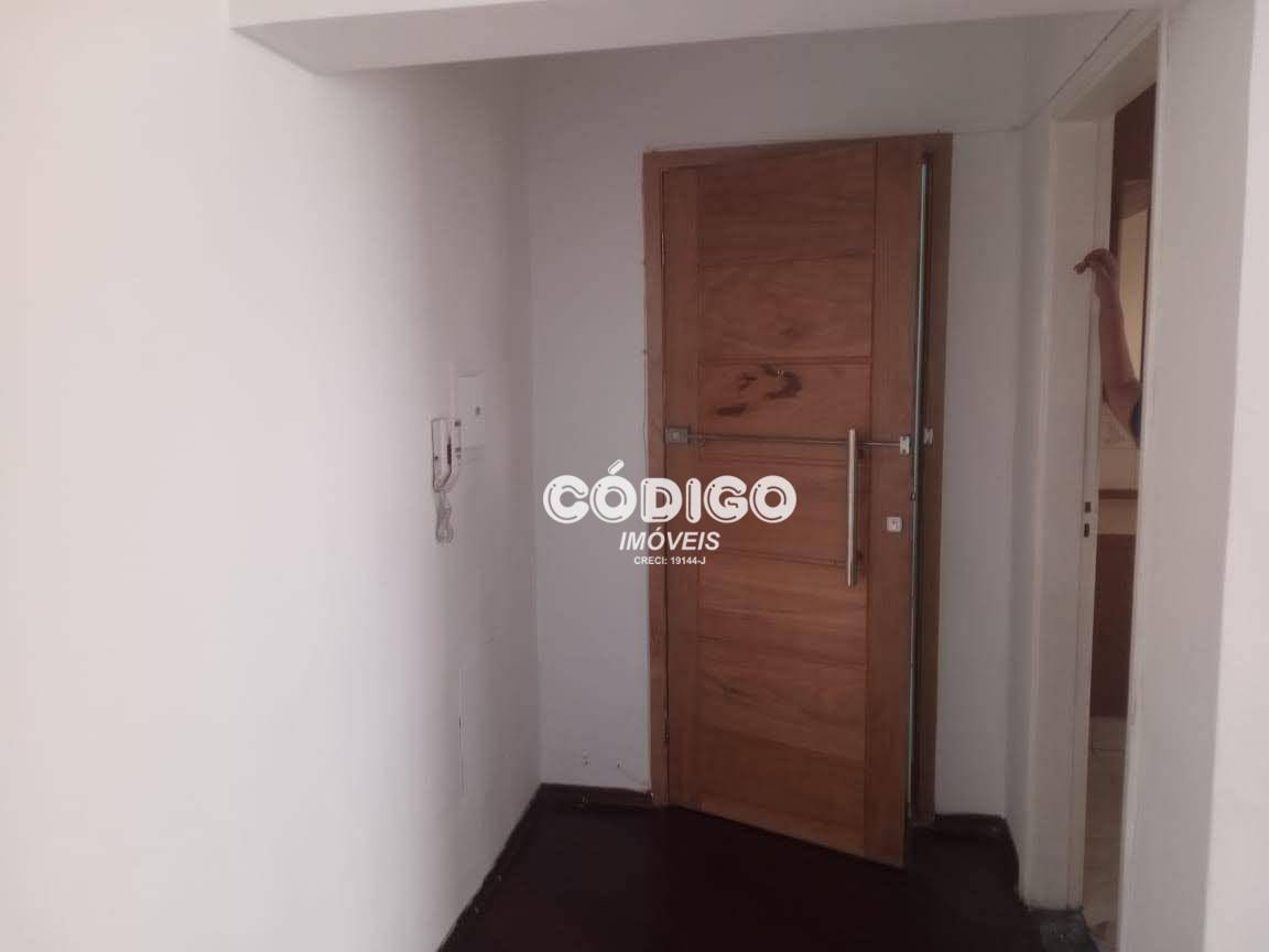 Apartamento à venda com 2 quartos, 70m² - Foto 10