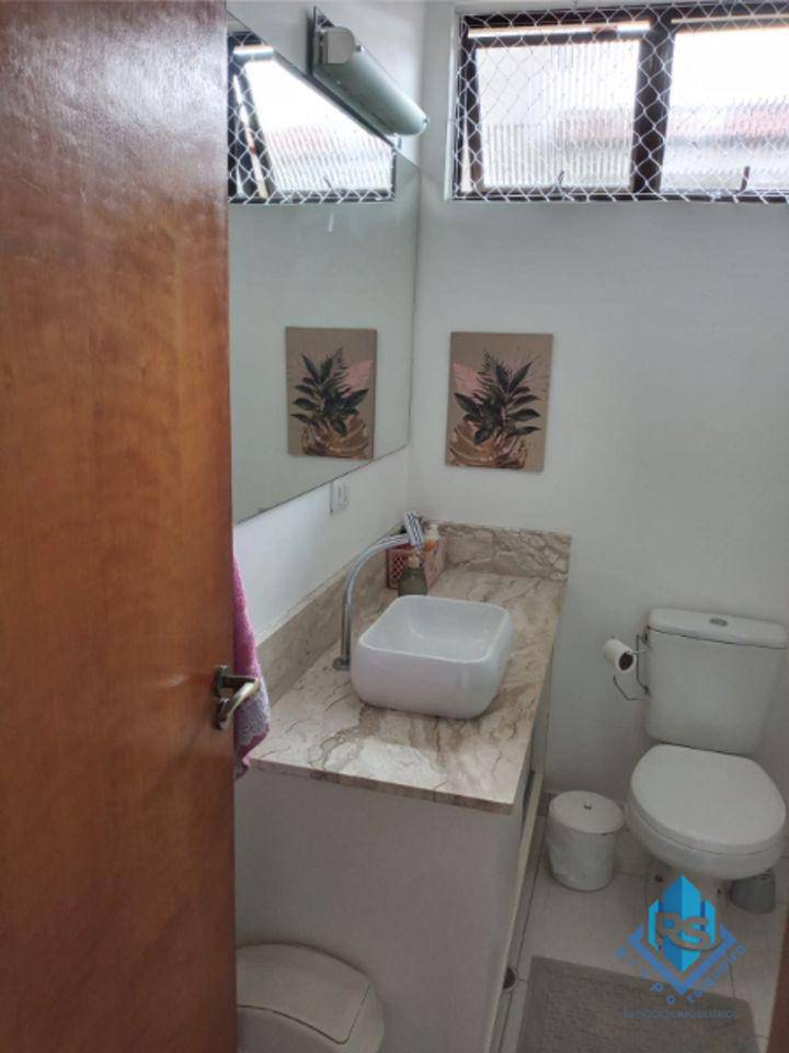 Sobrado à venda com 3 quartos, 220m² - Foto 17