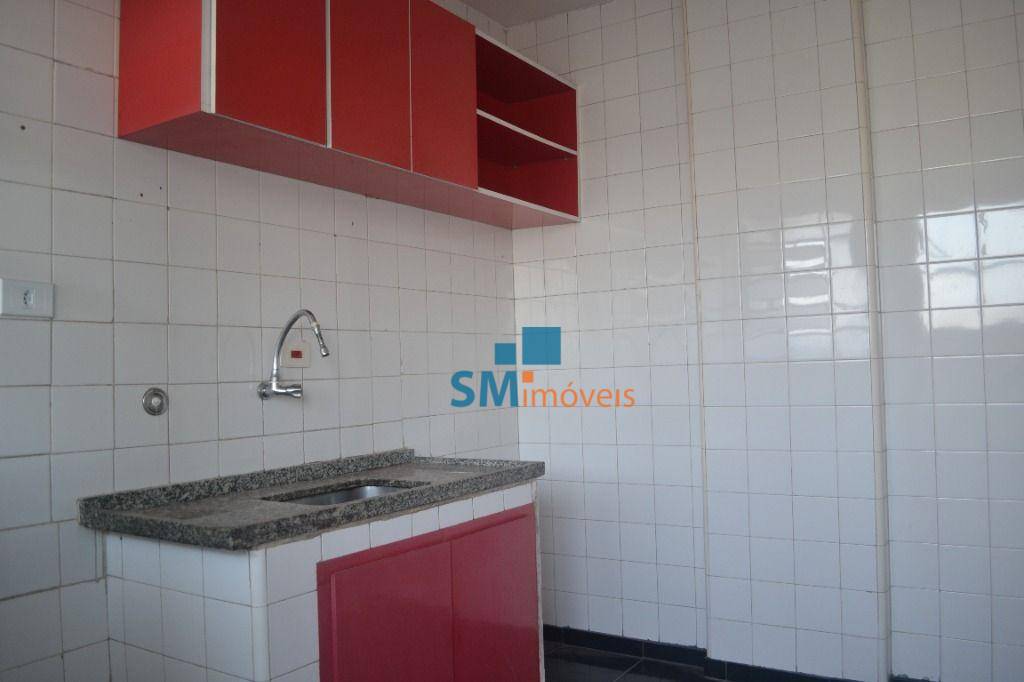 Apartamento à venda com 2 quartos, 66m² - Foto 24