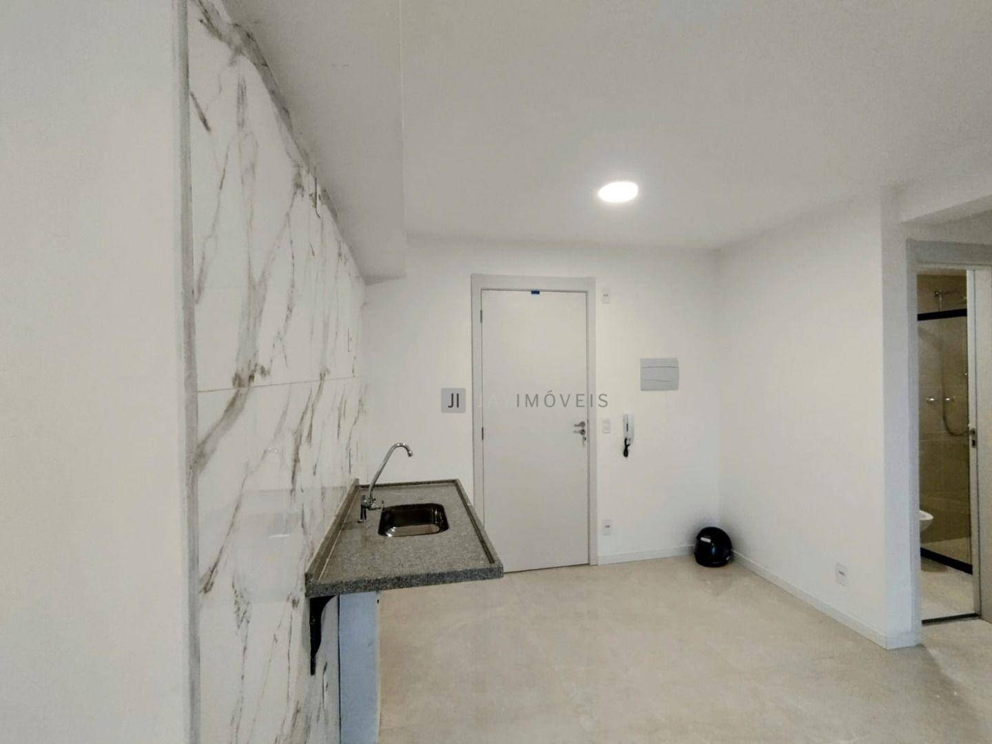 Apartamento para alugar com 2 quartos, 36m² - Foto 10