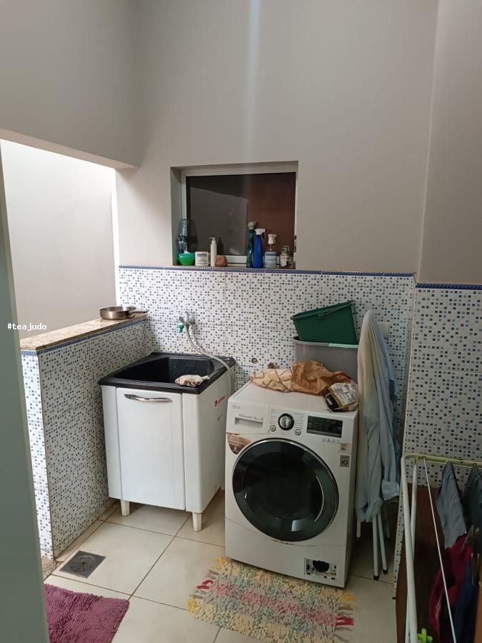 Casa à venda com 3 quartos, 360m² - Foto 8