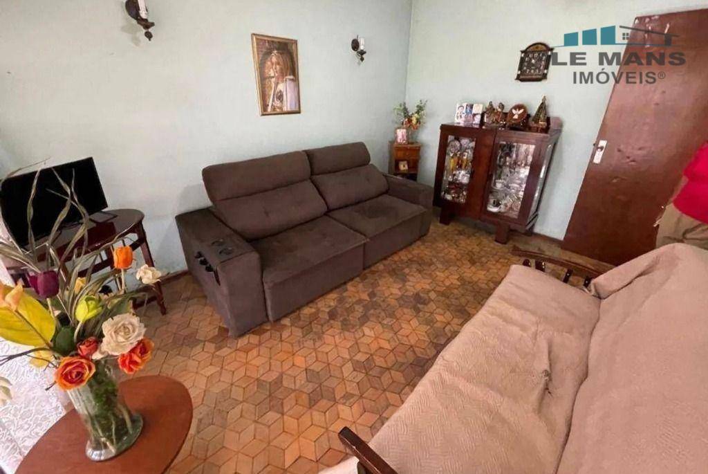 Casa à venda com 3 quartos, 212m² - Foto 12