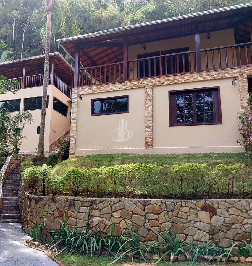 Casa de Condomínio à venda com 5 quartos, 385m² - Foto 1