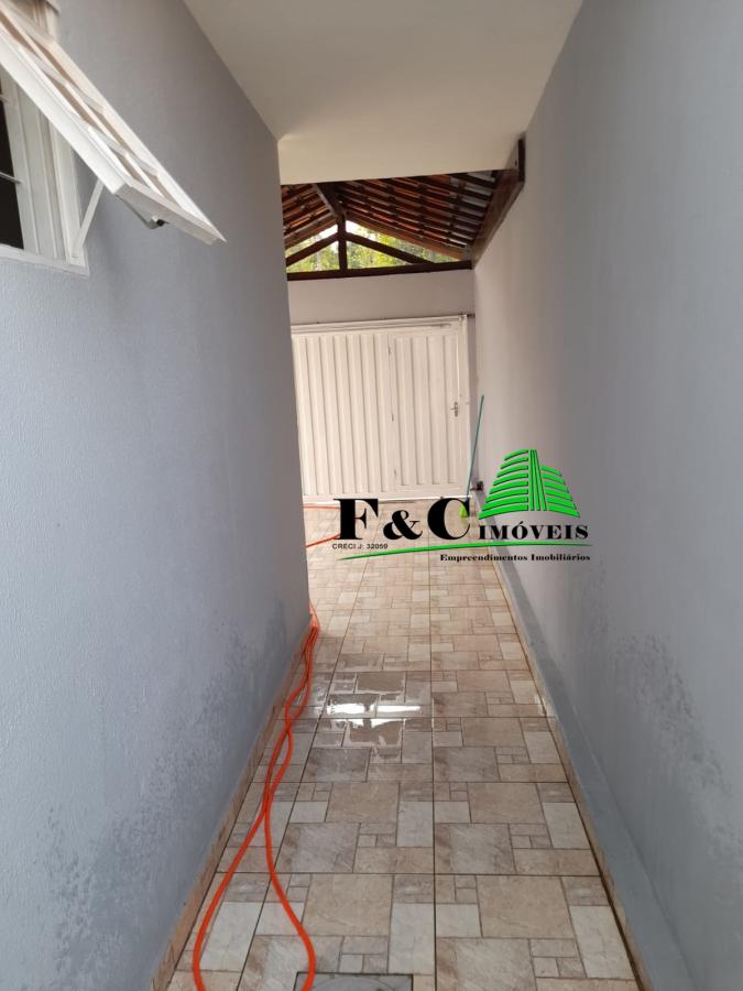 Casa à venda com 2 quartos, 140m² - Foto 25