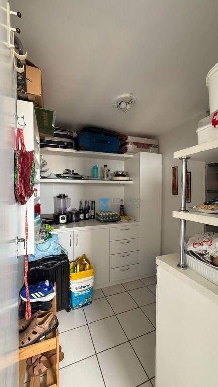 Apartamento à venda com 3 quartos, 106m² - Foto 7