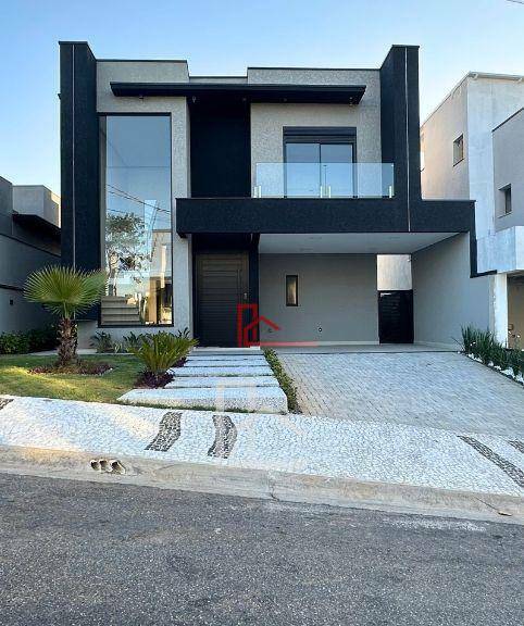 Casa de Condomínio à venda com 4 quartos, 243m² - Foto 1