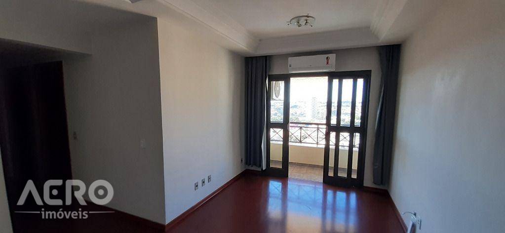 Apartamento à venda com 3 quartos, 90m² - Foto 4