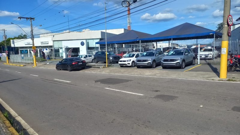 Loja-Salão, 1100 m² - Foto 1