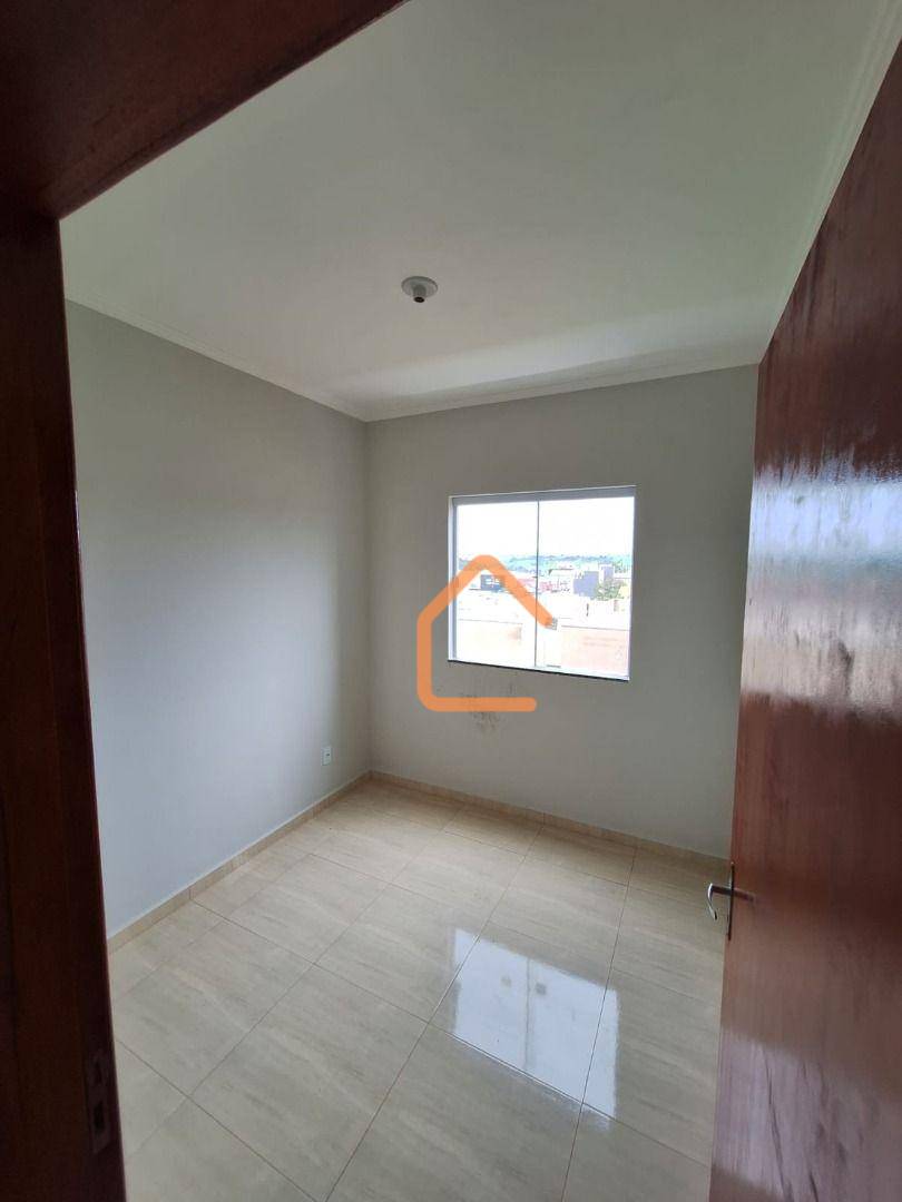 Apartamento à venda com 2 quartos, 70m² - Foto 3