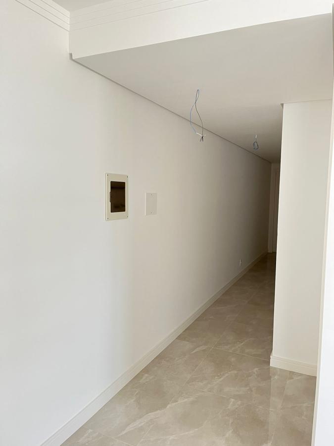 Apartamento à venda com 3 quartos, 75m² - Foto 8