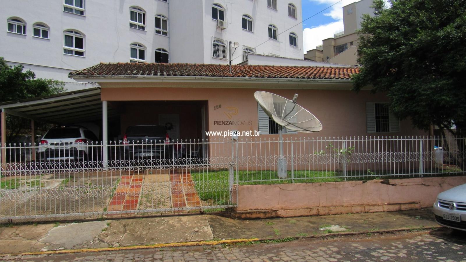 Casa à venda com 4 quartos, 100m² - Foto 2