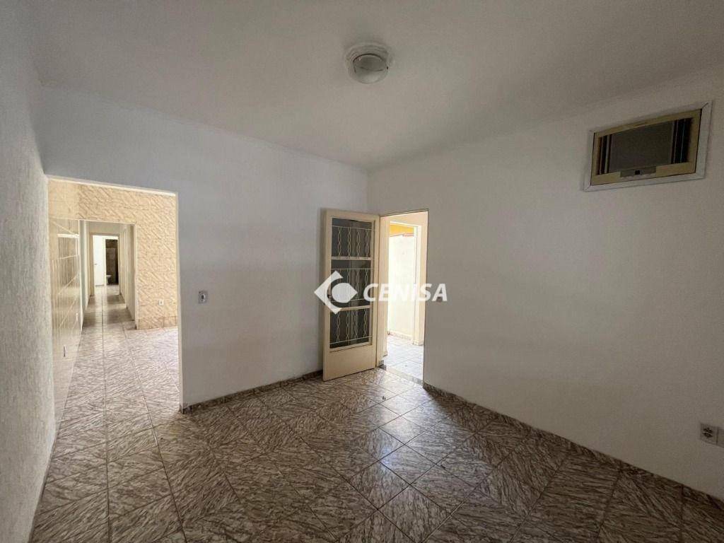 Casa à venda com 2 quartos, 108m² - Foto 6