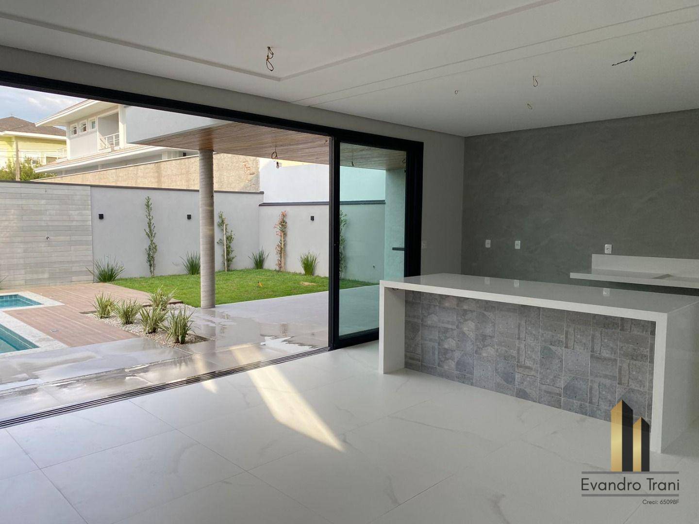 Casa de Condomínio à venda com 4 quartos, 349m² - Foto 5