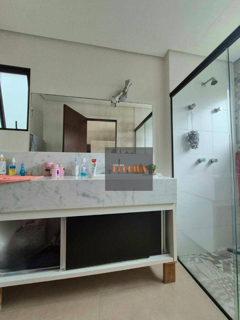 Casa, 4 quartos, 227 m² - Foto 25