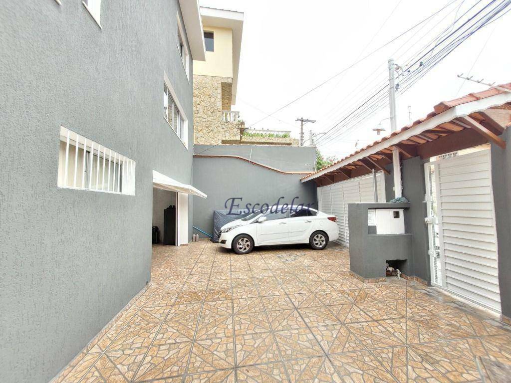 Sobrado à venda com 3 quartos, 298m² - Foto 2