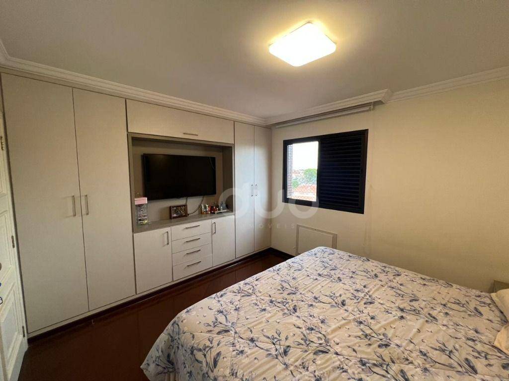 Apartamento à venda com 3 quartos, 227m² - Foto 24