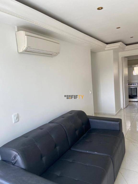 Apartamento à venda com 3 quartos, 76m² - Foto 2