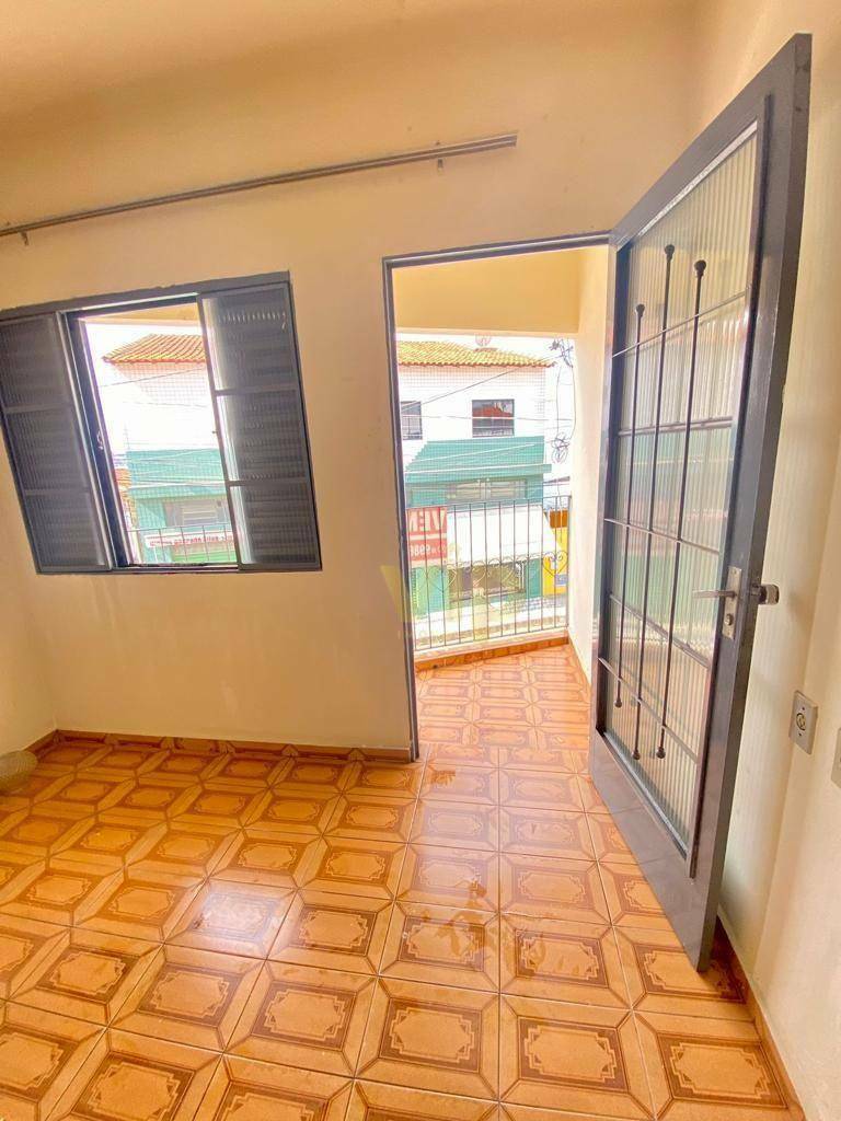 Sobrado à venda com 3 quartos, 220m² - Foto 12