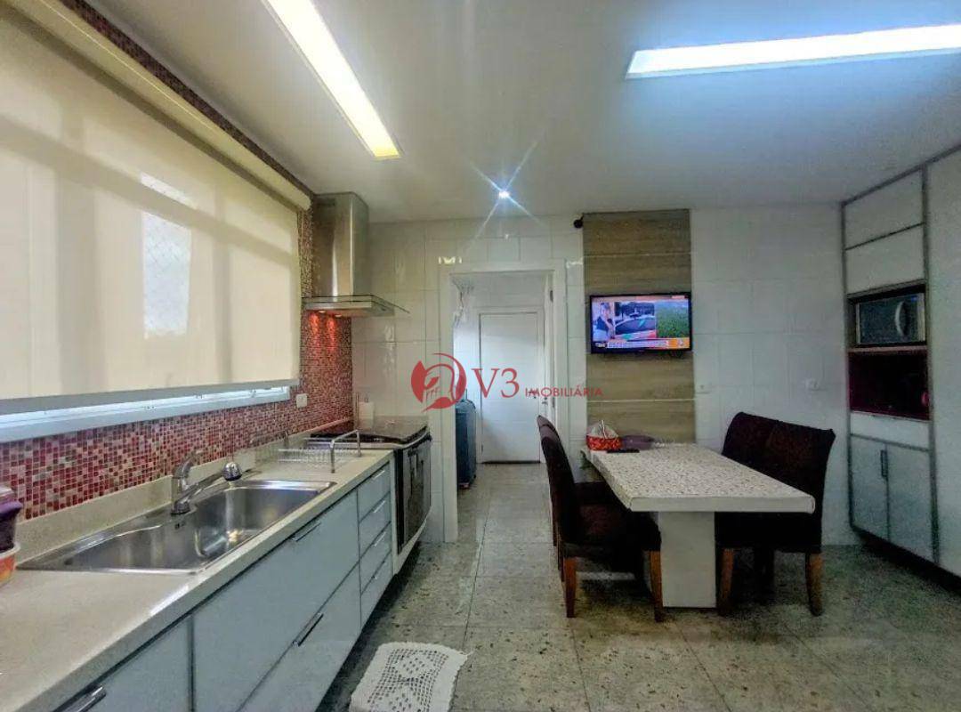 Apartamento à venda com 3 quartos, 152m² - Foto 9