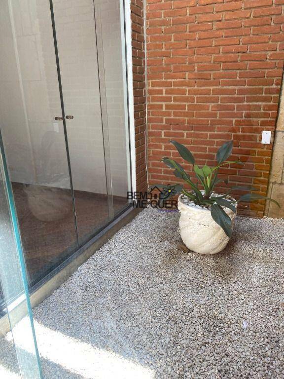 Casa à venda com 3 quartos, 380m² - Foto 26