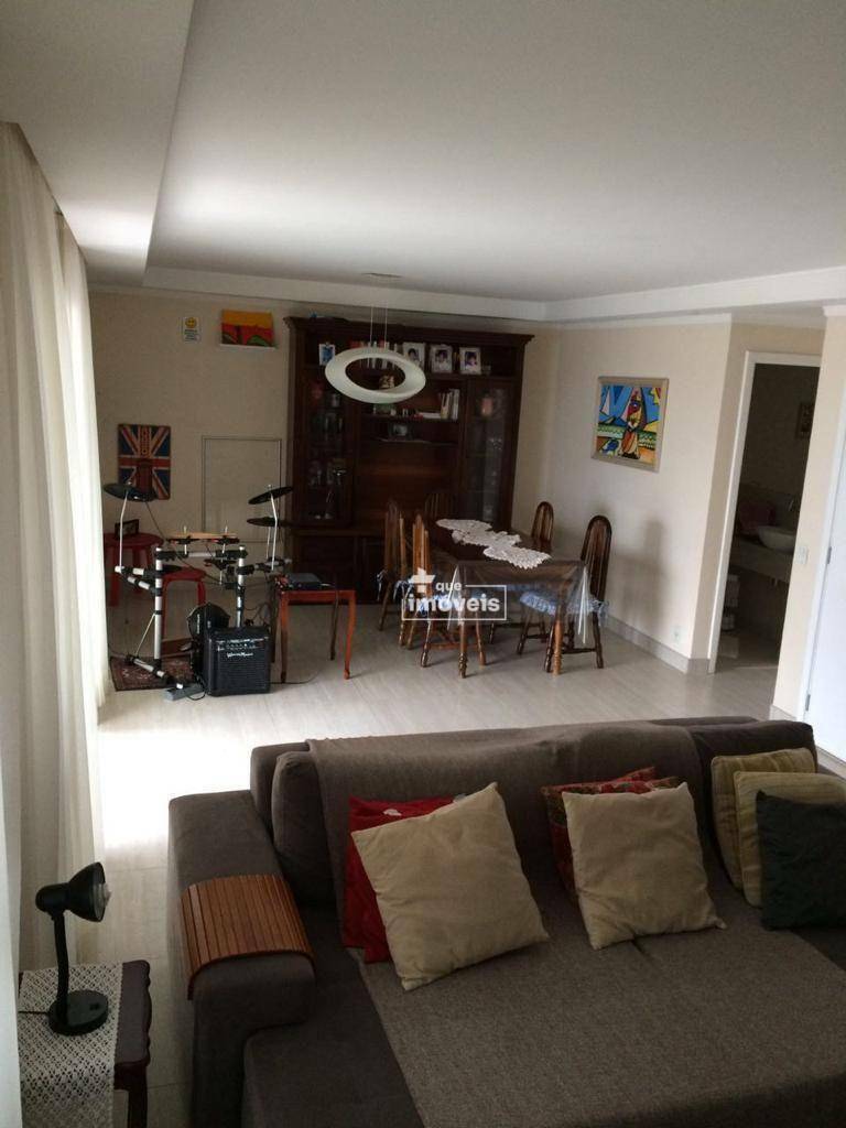 Apartamento à venda com 3 quartos, 151m² - Foto 9