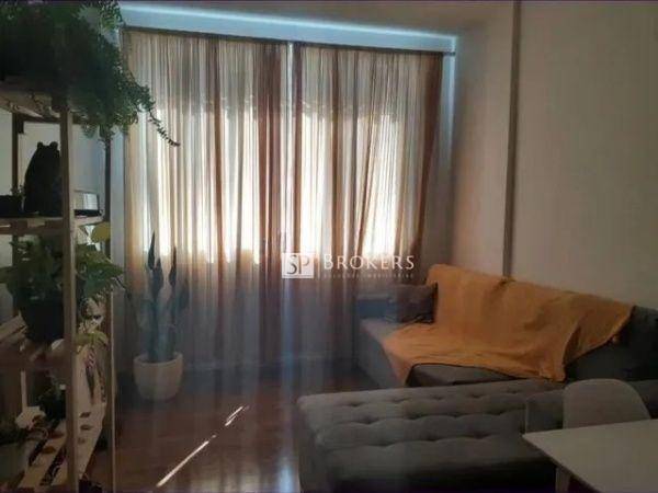 Apartamento à venda com 2 quartos, 67m² - Foto 2