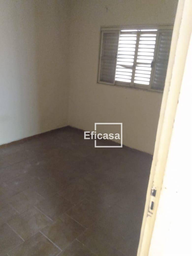 Casa à venda com 3 quartos, 120m² - Foto 4