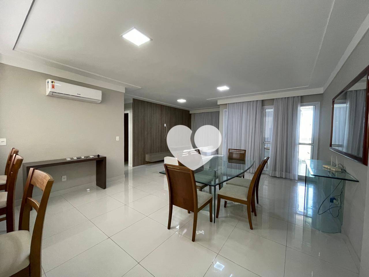 Apartamento à venda com 3 quartos, 145m² - Foto 4