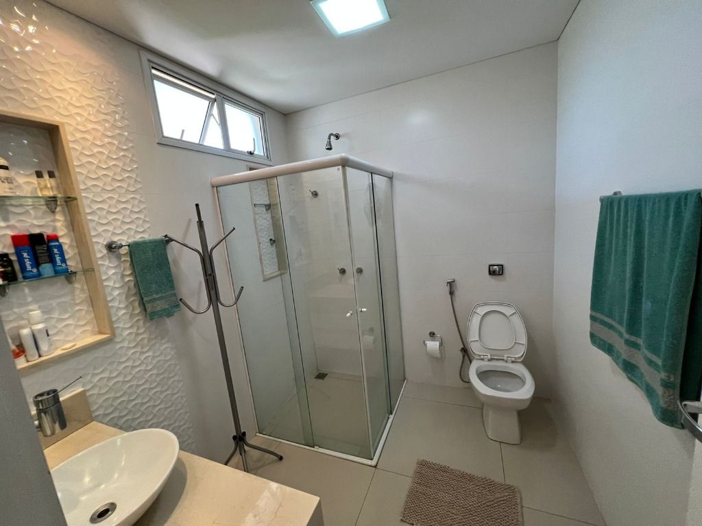 Casa de Condomínio à venda com 4 quartos, 330m² - Foto 39