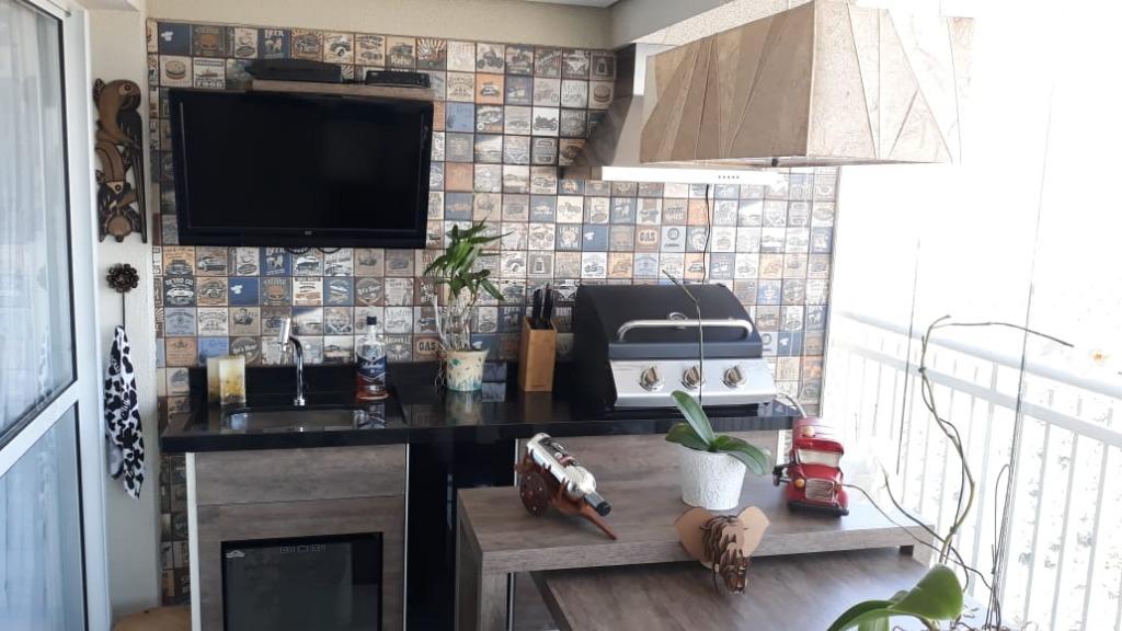 Apartamento à venda com 3 quartos, 134m² - Foto 1