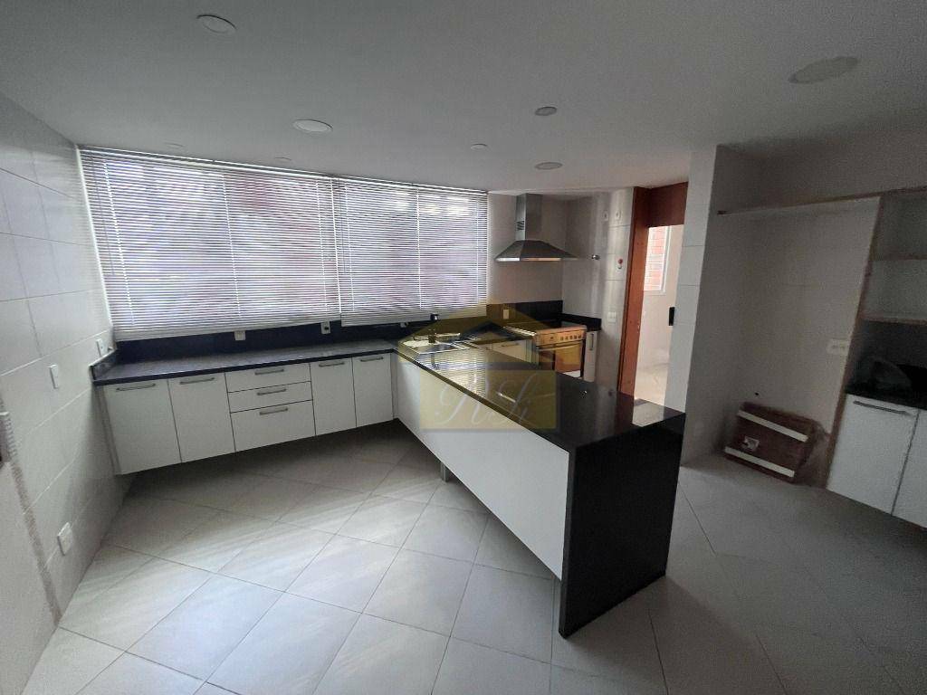 Apartamento à venda com 3 quartos, 250m² - Foto 7