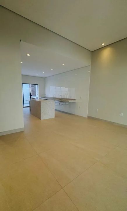 Casa à venda com 3 quartos, 200m² - Foto 5