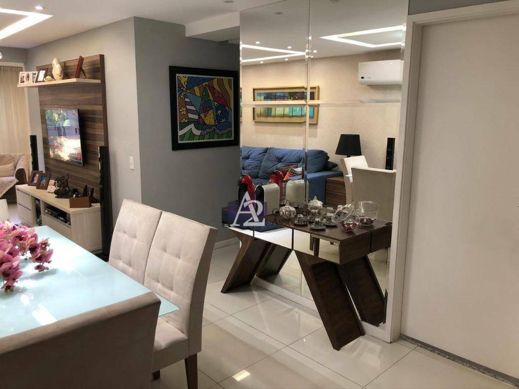 Apartamento à venda com 3 quartos, 93m² - Foto 4