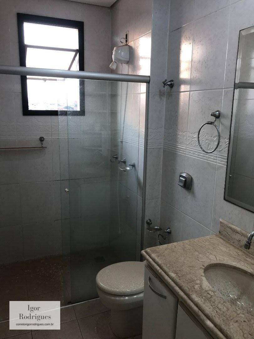 Apartamento à venda com 3 quartos, 151m² - Foto 12