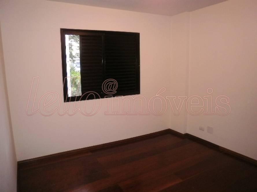 Apartamento para alugar com 3 quartos, 140m² - Foto 12