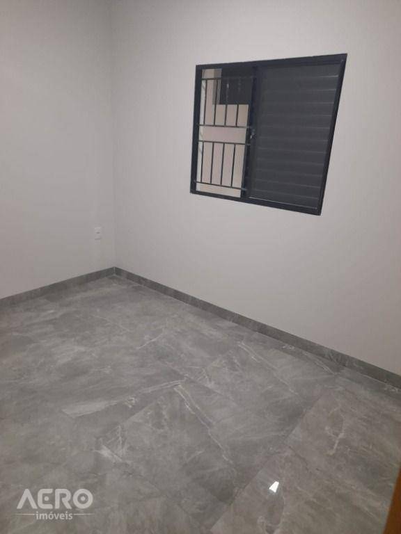 Casa à venda com 3 quartos, 120m² - Foto 12