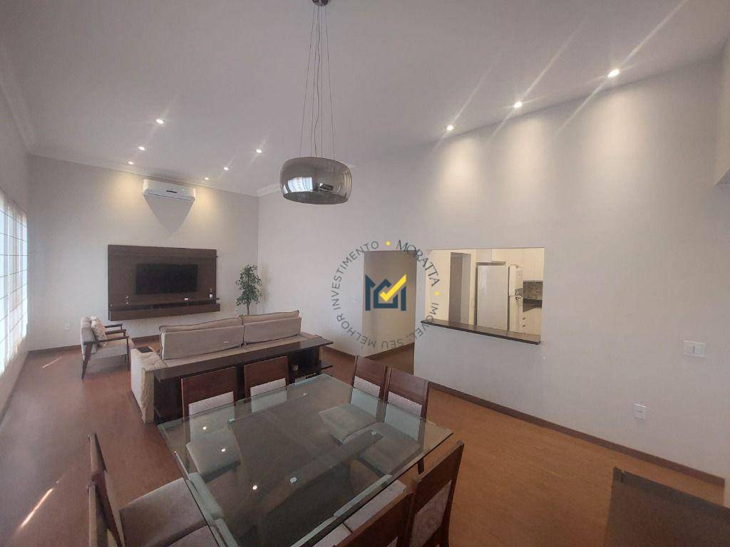 Casa de Condomínio para alugar com 4 quartos, 190m² - Foto 4