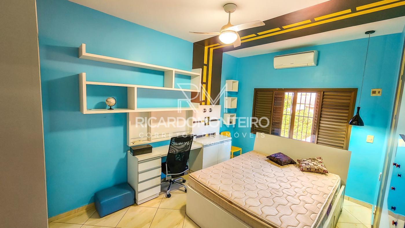 Casa à venda com 5 quartos, 72m² - Foto 13